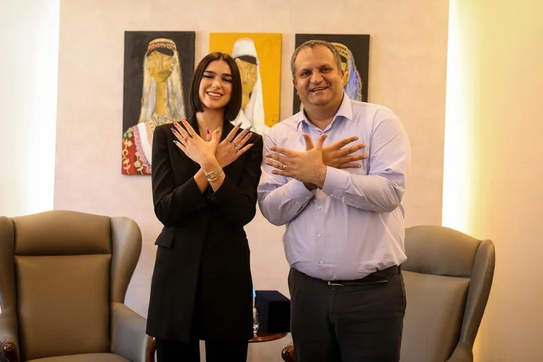 Ich möchte Lipa von morgen interviewt von Pristina Chairman Shpend Ahmeti