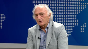 Des extrémistes de Tirana, en Europe, affluèrent à Pristina