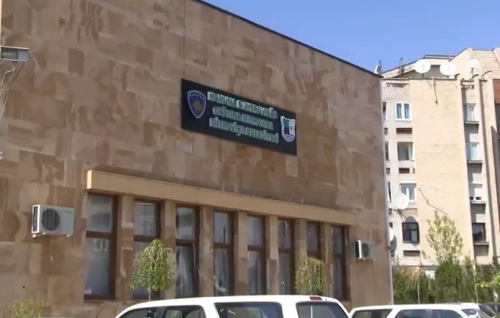 Infettato dalla coronaria da South Mitrovica aveva contatti con 96 persone, il comune prende misure aggiuntive