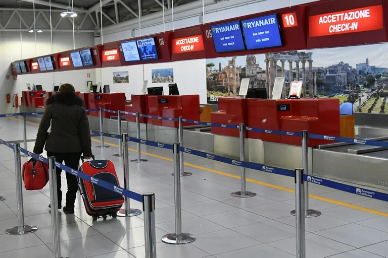 Italy to reopen two airports in Rome, Florence