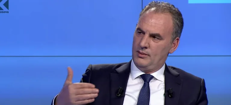 Limaj: Mio figlio sarà un ministro, non quelli che sono deputati.