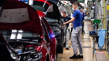 Volkswagen abre la fábrica de coches más grande del mundo, vista dentro de ella