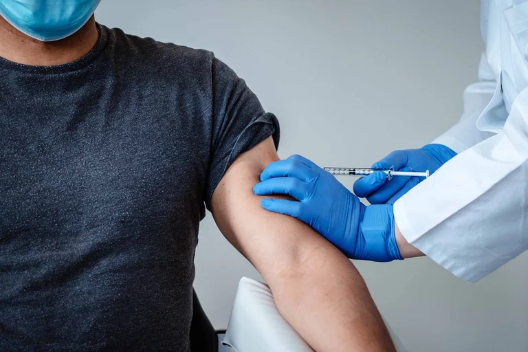 Germany and the U.S. join forces, bringing great news of the vaccine against the Coronacterius