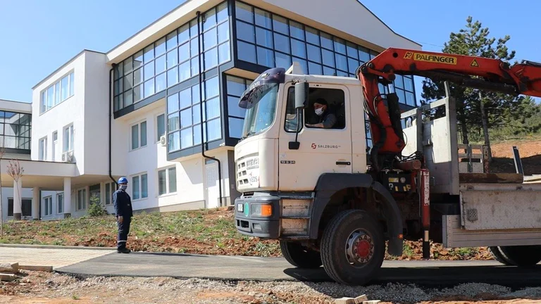 KEDS permet de commencer le travail au Centre où même le plus coronaire infecté à Ferizaj sera traité