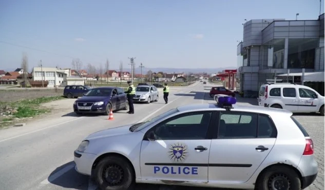 La polizia del Kosovo detiene 25 persone, non rispetta la decisione del governo