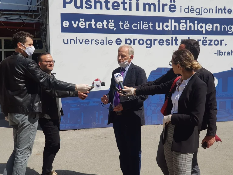 Rexhepi di LDK prima della riunione del gruppo parlamentare: il Parlamento decide se Hoti sarà il primo ministro