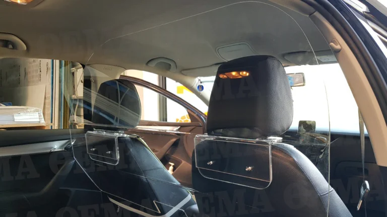 I taxi a Salonicco sono dotati di scudi antivirus
