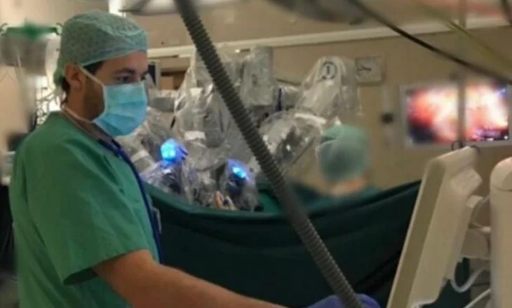 Dottore albanese in Germania: Ecco quando il vaccino coronarico è pronto.