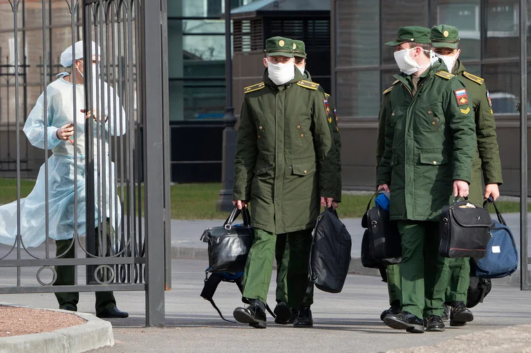 Coronavirus infetta l'esercito in Russia, oltre 2.000 colpiti
