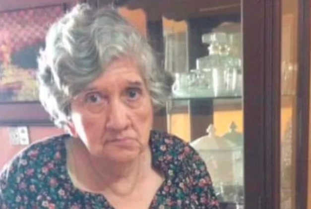 E 'stato dichiarato morto dal coronobio, la donna si sveglia dal suo coma e sciocca tutti