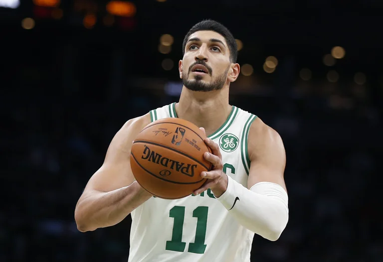 The story of the NBA star fasting even when it plays: Put the phone away from the bed so I don't miss my syphyr.