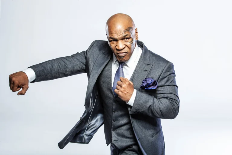 Spektakuläre, Tyson beginnt Vorbereitungen für die Rückkehr zum Ring