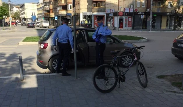 Polizeiangriff junge Mitrovica, Polizeikapitän beseitigt Gewalt