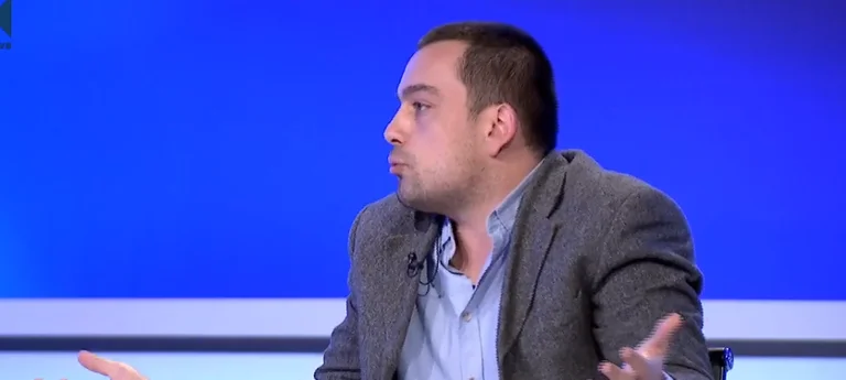 VV analyst: Avdullah Hoti, a person who can't get the cat out of his face