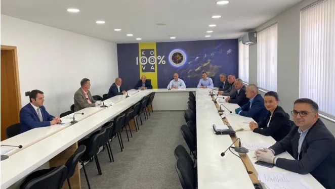 Haradinaj ottiene il consenso dai sindaci AAK nei comuni, per la governance con LDK
