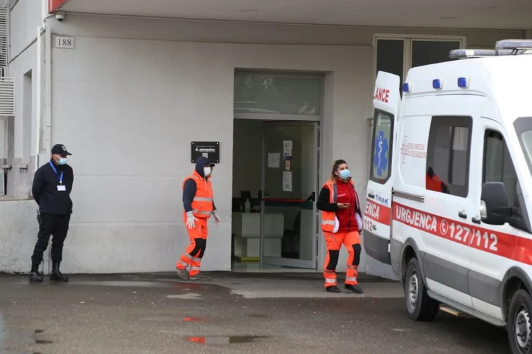 Gjakova: 28 Proben bleiben negativ, 13 waren aus dem Gesundheitspersonal