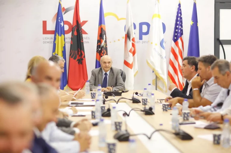 LDK si riunisce oggi, imposta per mandato