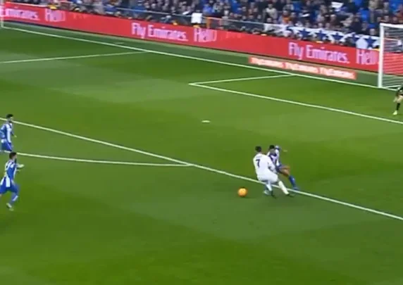 La League se souvient des cinq plus beaux buts CR7 de La League