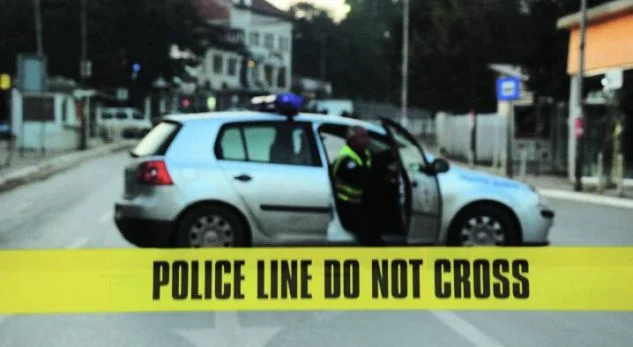 Two people attack one woman in Pristina, hit her by car