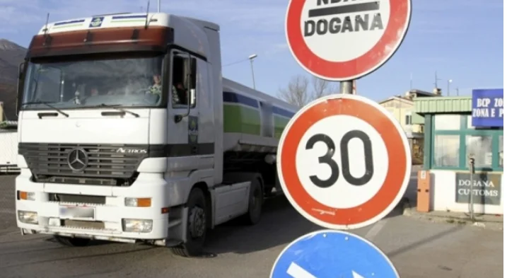 Kosovo, Albanien Waren, die nicht in Serbien zugelassen sind
