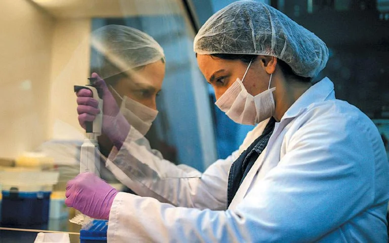 La Grèce commence à tester la médecine possible du coronavirus