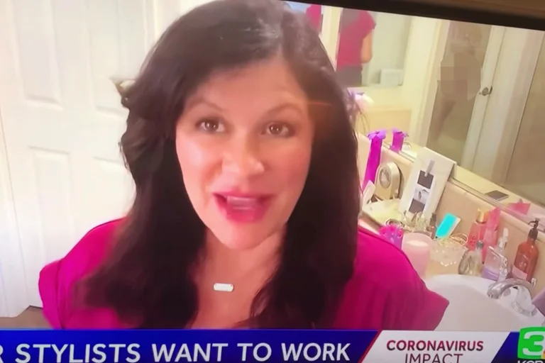 U.S. newspaperer accidentally appears in a man's house report (Video)