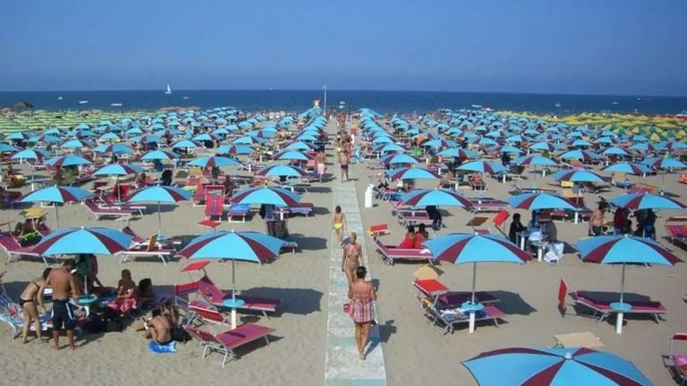 Experts: If there is a second explosion of the choreographer, Italy will be declared the <x0) red zone”