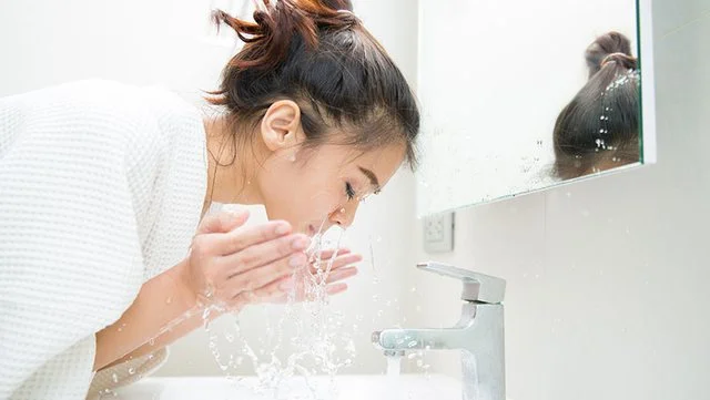 People are now obsessed with the 60-second rule and swear their face looks better than ever