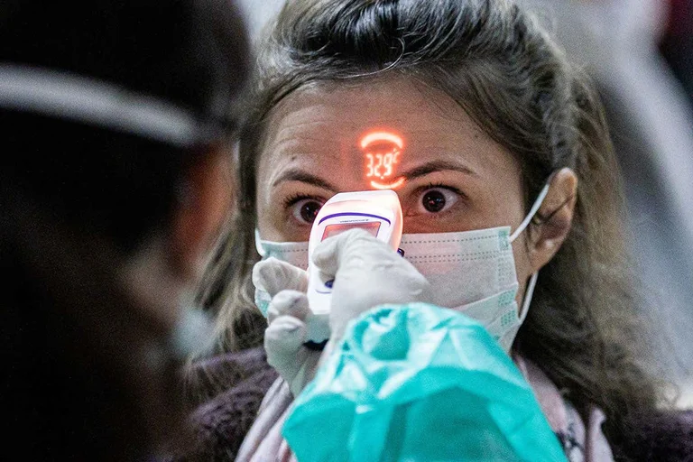 Coronavirus ha mutato, sta influenzando le persone curative.