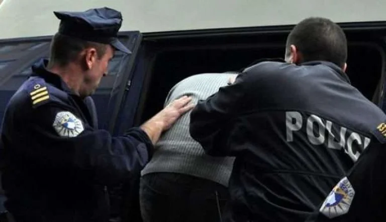 Due arrestati per corruzione a Gjakova