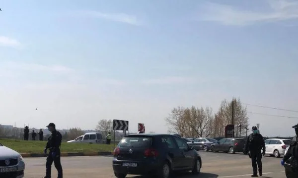 À partir de demain, il est strictement interdit de conduire avec des voitures, sauf à ces occasions.