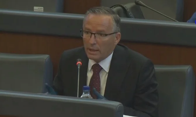 PDK cerca di nuovo la votazione sulla proposta di risoluzione