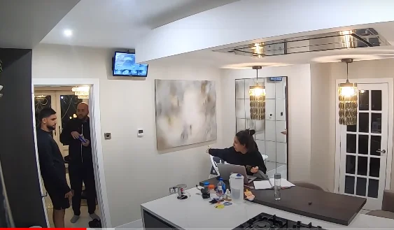 La caméra cachée, la femme du célèbre boxeur lui a dit qu'elle avait perdu 2 millions de scènes épiques