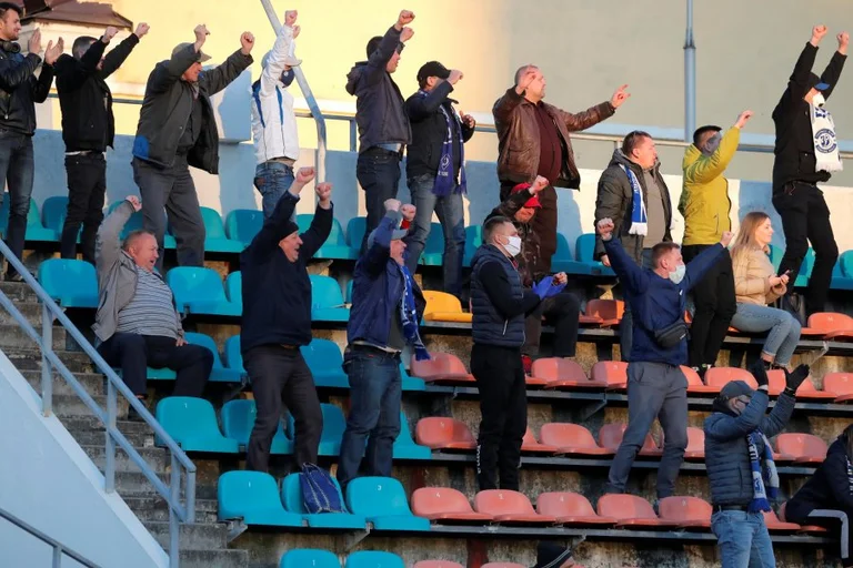 At the only football site under way, over 1,000 fans present at the stadium