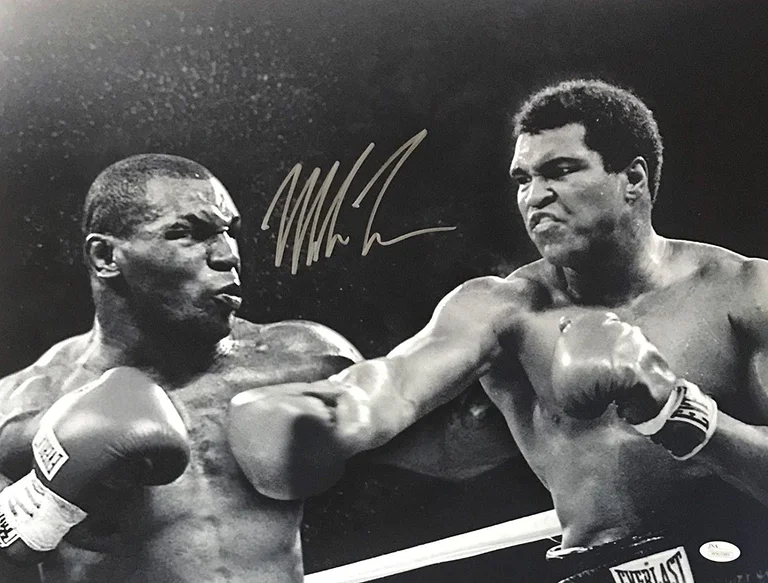 Per affrontare Ali é Tyson, figlio di Maometto Ali: Mio padre gli avrebbe dato il culo.
