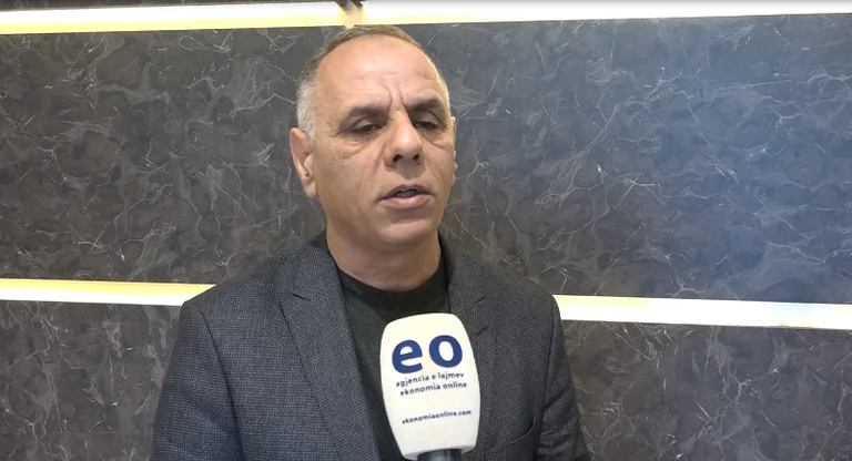 The infected by Hani Elez are members of a family, are being monitored by police