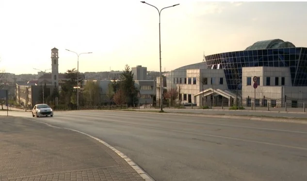 Pristina oficialmente en cuarentena