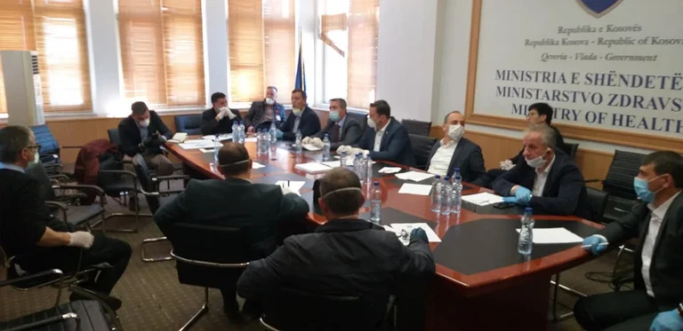 Los alcaldes y el ministerio se proponen: El reloj de movimiento permanecerá como ha sido