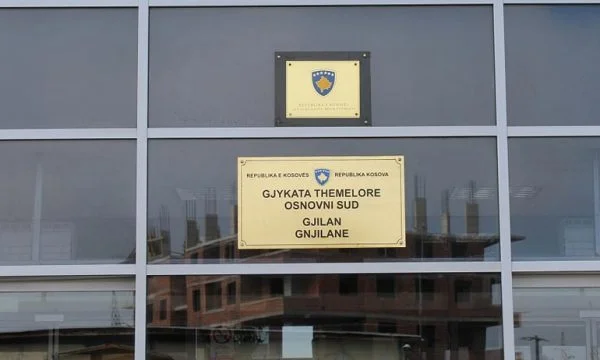 Un mese di detenzione per il conducente che è stato colpito da un biker in Gjilan