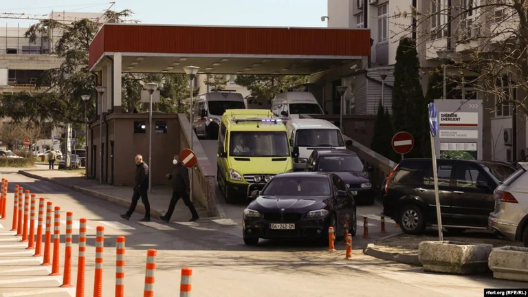Overloaded Emergency Center, clinics only on emergencies