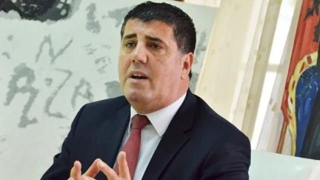 Lutfi Haziri a un appel pour ceux qui ont eu contact avec Topanica infecté