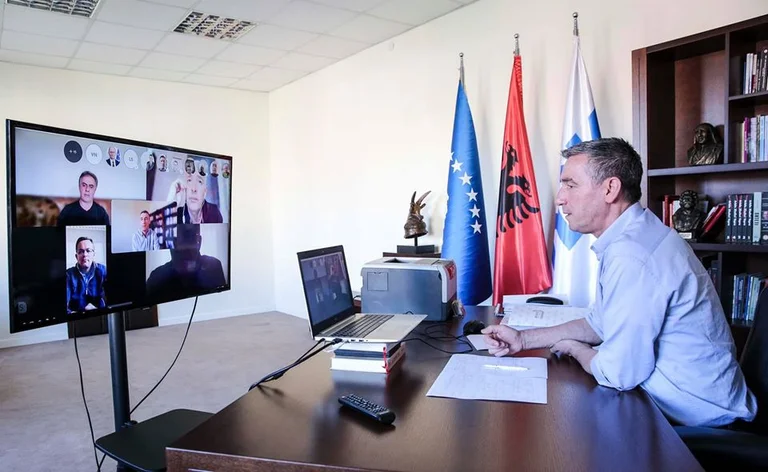 Wessel discute en ligne avec les structures PDK au sujet du paquet d'urgence 320m-euro