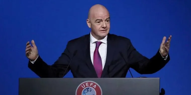 Le président de la FIFA : Nous ne risquerons pas la vie des gens pour le football