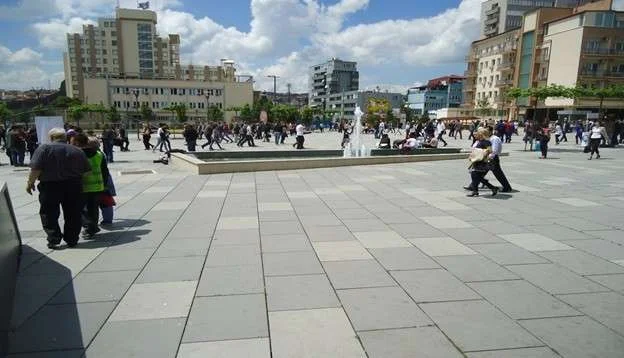 Déinfecter étouneli est mis aujourd'hui à Pristina