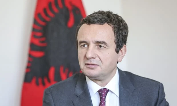 Kurtit po i bien maskat një nga një, për pazare të pushtetit i shton ministritë