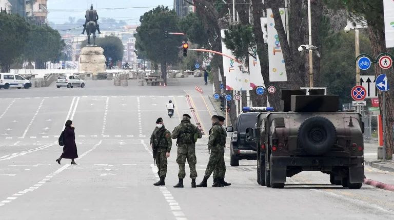 Albania en cuarentena total para el lunes por la mañana, tres víctimas en 24 horas
