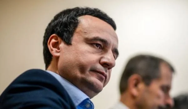Le gouvernement licencié de Kurti viole à nouveau la constitution