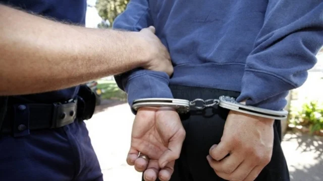 Arrestohet 60-vjeçari, dyshohet se përdhunoi një të mitur me aftësi të kufizuara