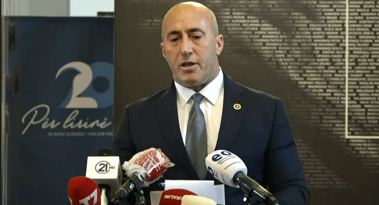 Haradinaj: Hay condiciones, ahora apoyamos a un gobierno incluso si no somos parte de ella.