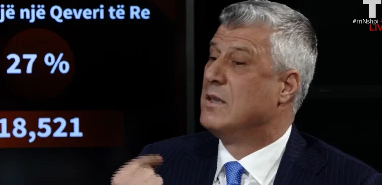 Thaci: Kurt's all talking about the national flag, now photographed with the flag fallara-lara.